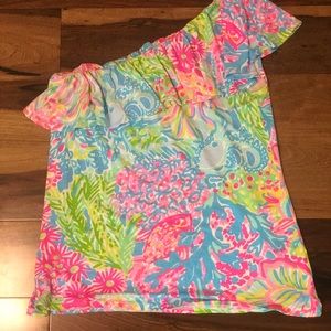 Lilly Pulitzer one shoulder ruffled top🌸